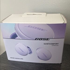Bose Wireless Earbuds in Chilled Lilac